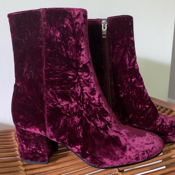Via Spiga Shoes - Via Spiga Velvet block heel midi boot